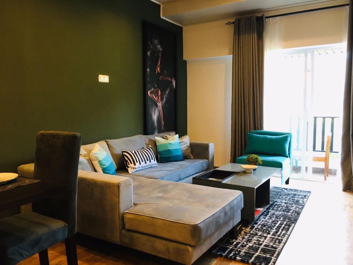 The Greens Luxury Apartment นูวาราเอลิยา ภายนอก รูปภาพ