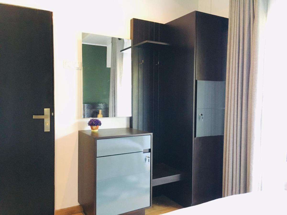 The Greens Luxury Apartment นูวาราเอลิยา ภายนอก รูปภาพ